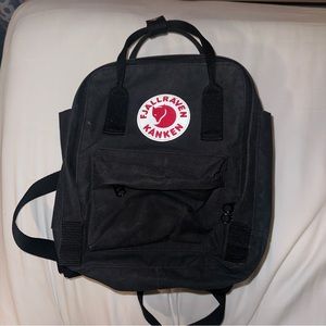 Black Mini Fjallraven Kanken Backpack